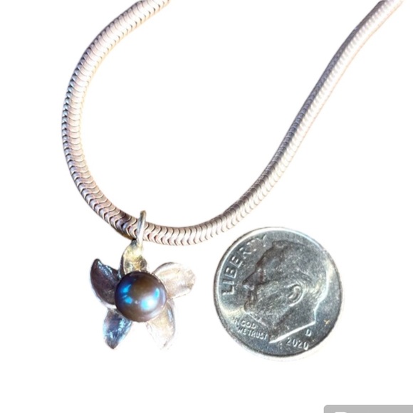 Tahitian Black Pearl and 925  Plumeria Pendant on a .925 Snake chain - Picture 5 of 10